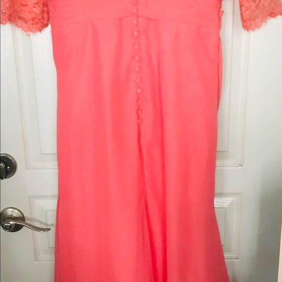 Custom Made Gown Never Worn - Picture 6 of 6